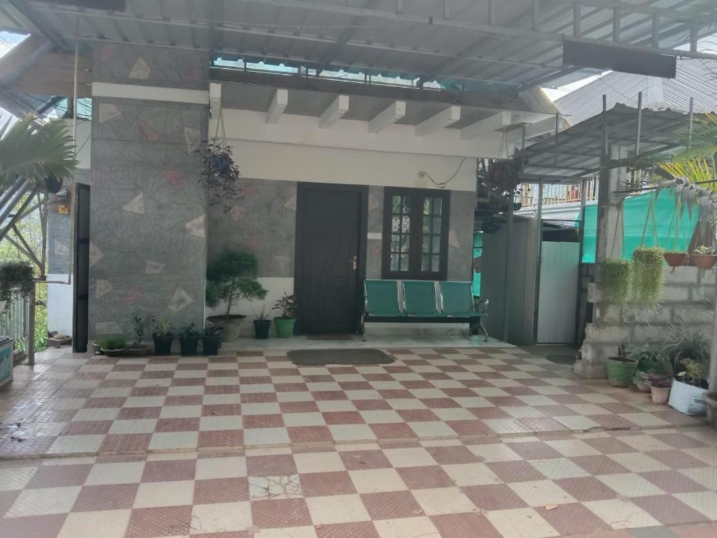 Riya Home Stay Munnar Anaviratty Εξωτερικό φωτογραφία