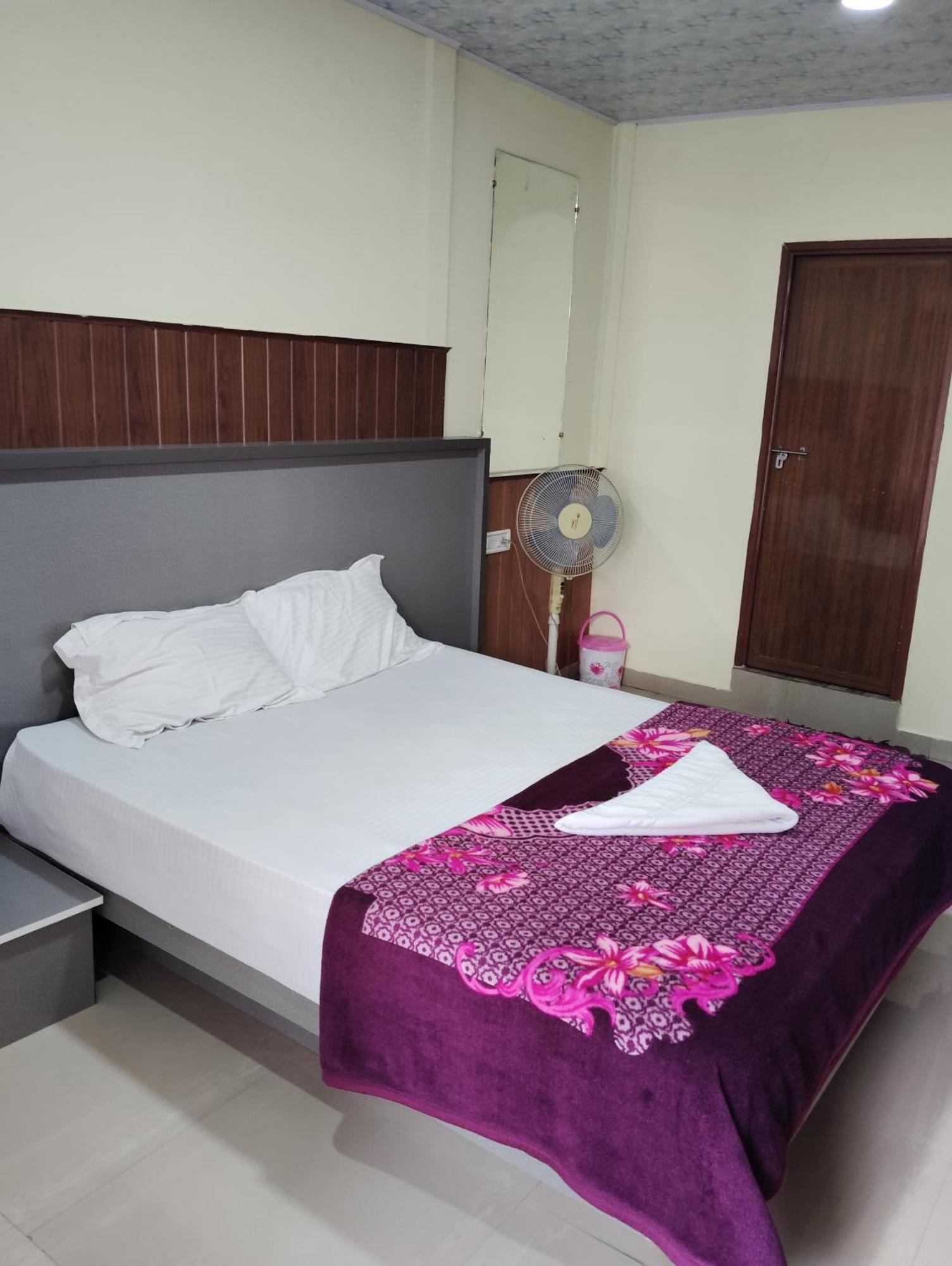 Riya Home Stay Munnar Anaviratty Εξωτερικό φωτογραφία